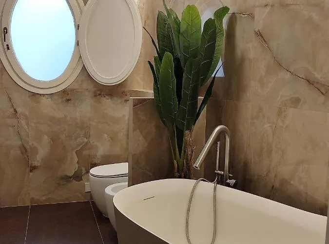 Residenza Rialto Konukevi 3*