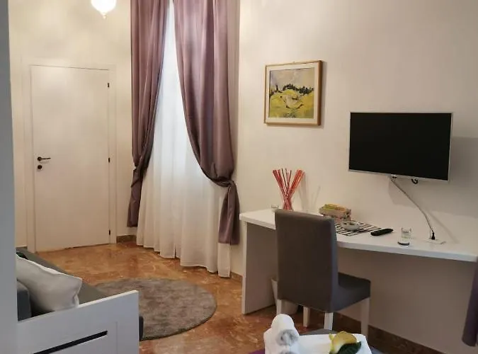 Residenza Rialto Konukevi 3*
